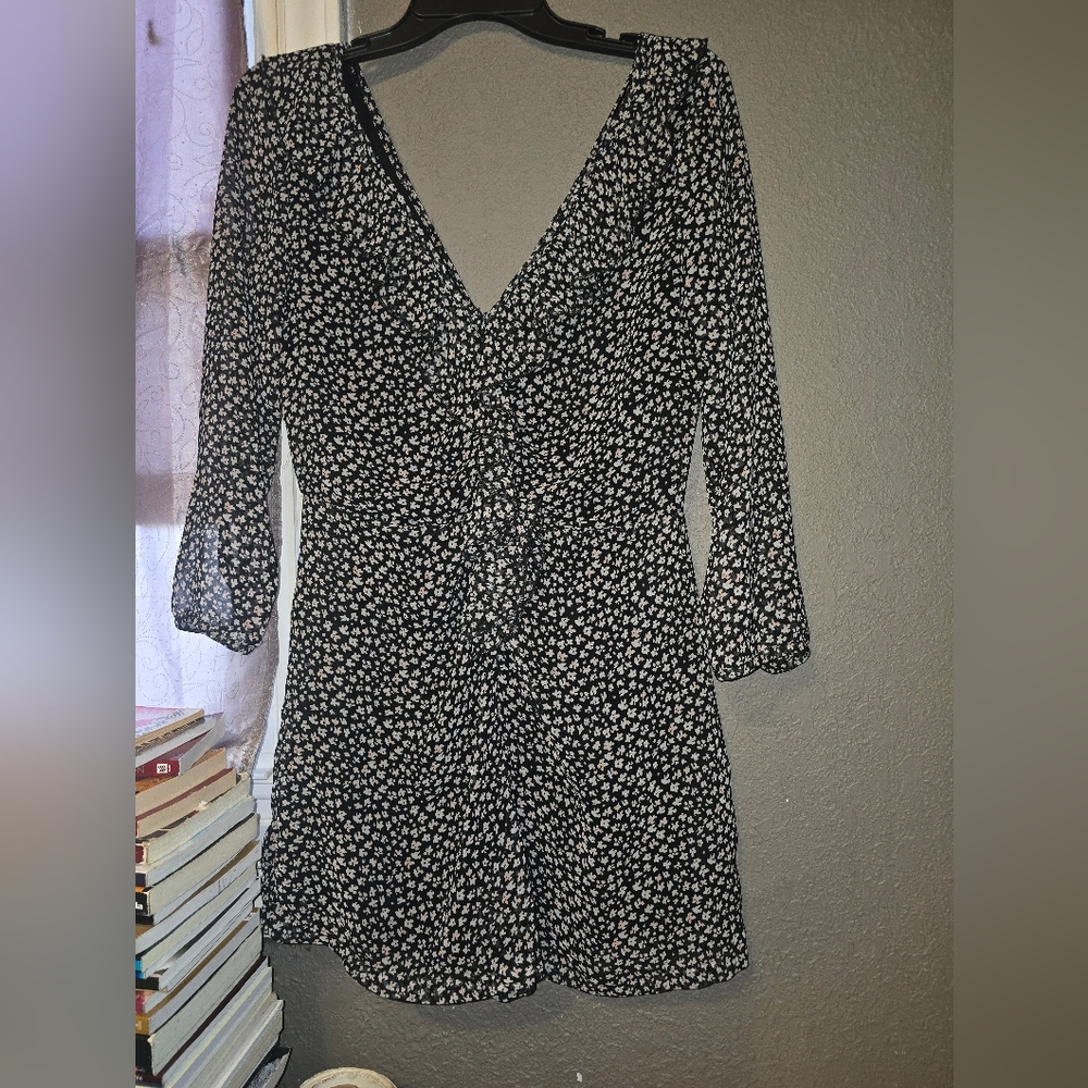 Zara Black Floral Long Sleeve V-Neck Dress